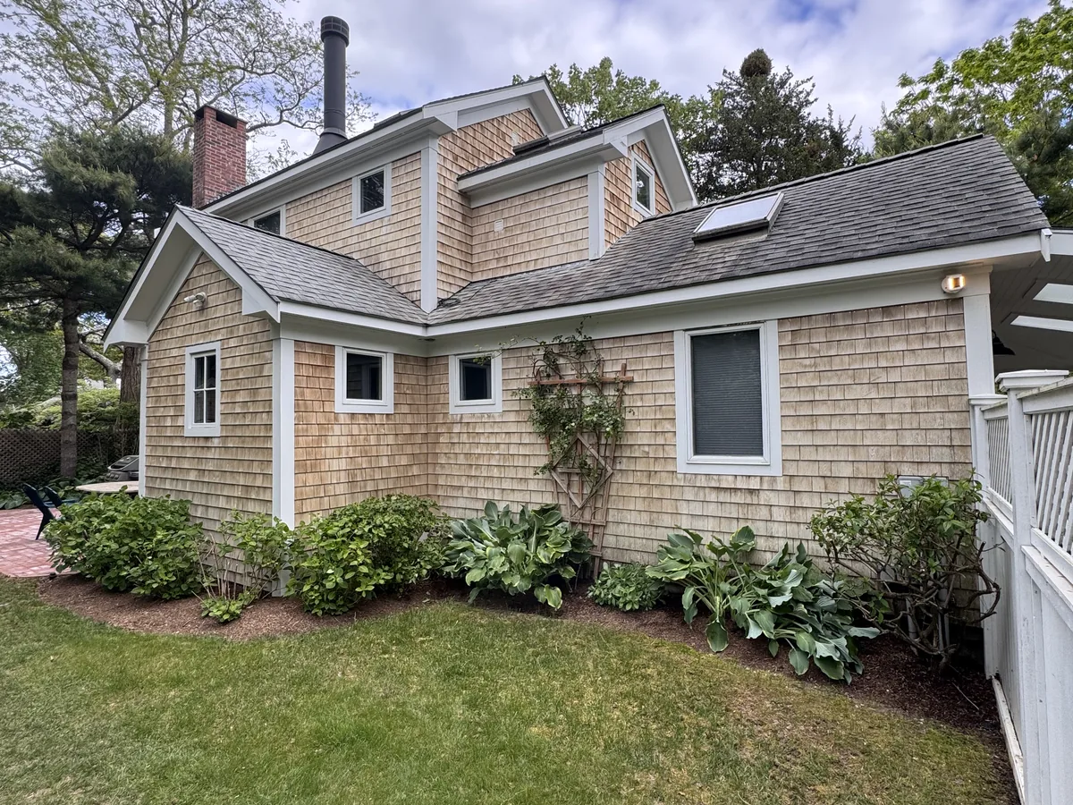 House washing exterior result by ClearView on Martha's Vineyard