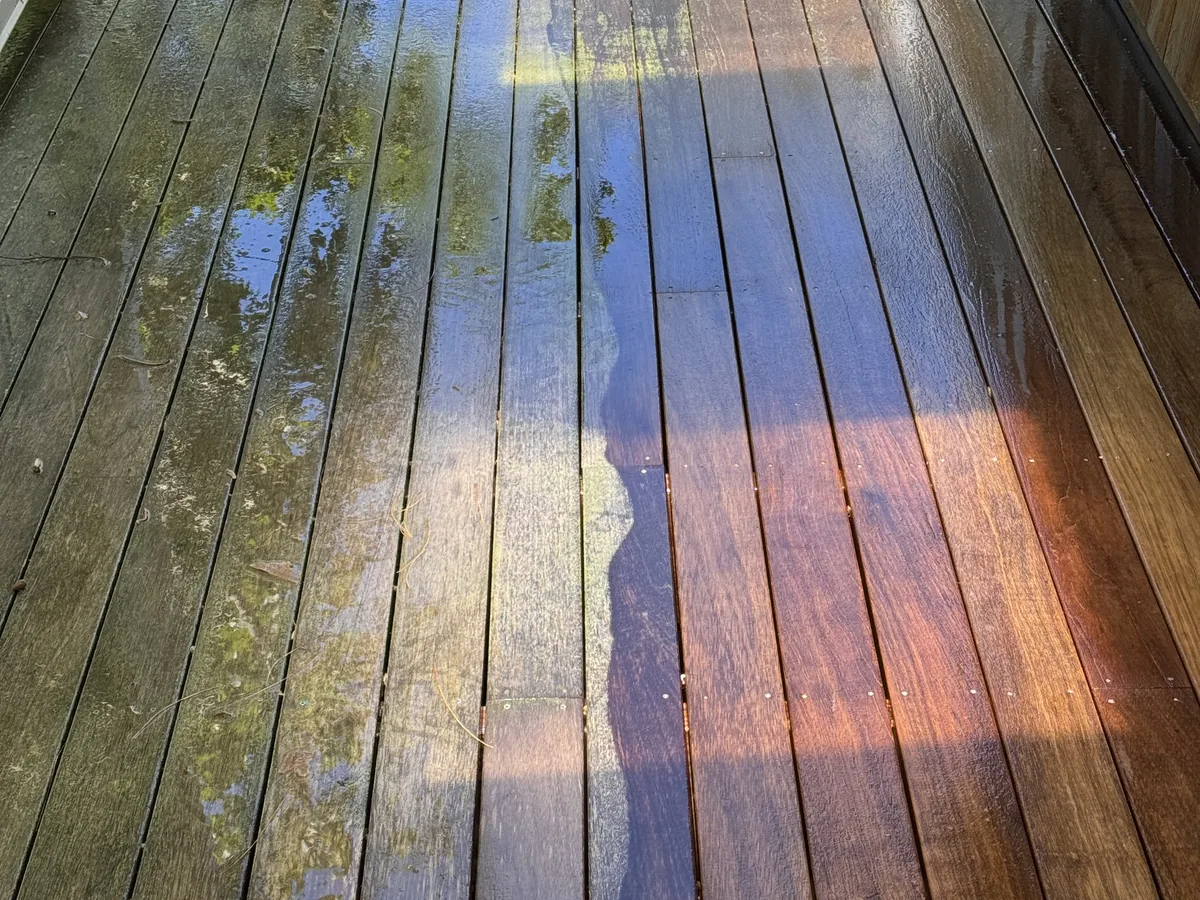 Patio deck cleaning surface result by ClearView on Martha's Vineyard
